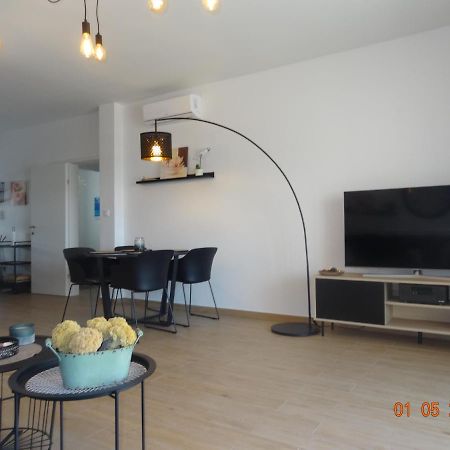 Fantazija Apartment โวดีเซ ภายนอก รูปภาพ